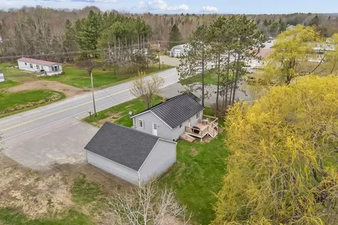 3237 Broadway Glenburn ME 04401