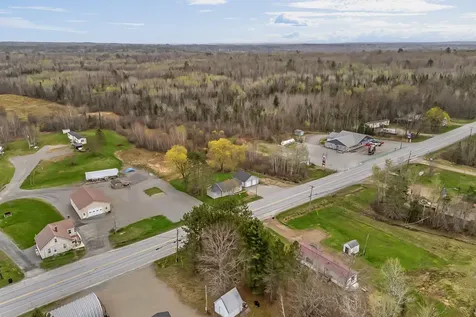 3237 Broadway Glenburn ME 04401