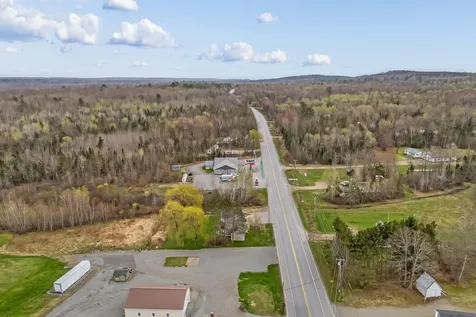 3237 Broadway Glenburn ME 04401