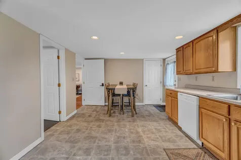 3237 Broadway Glenburn ME 04401