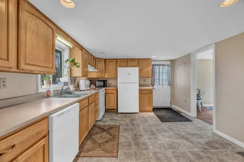 3237 Broadway Glenburn ME 04401