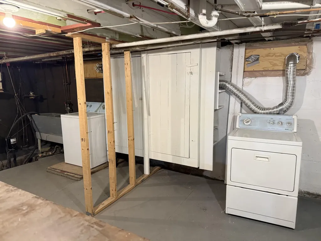 159 S Main Street Auburn ME 04210