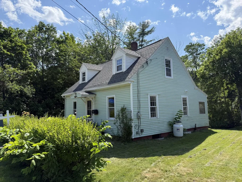 159 S Main Street Auburn ME 04210