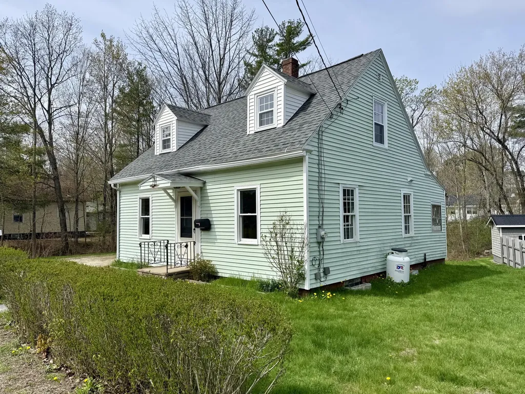 159 S Main Street Auburn ME 04210