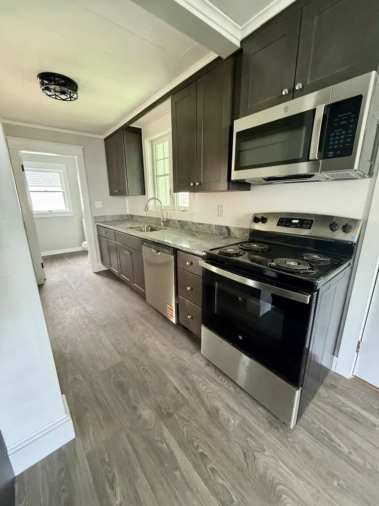 159 S Main Street Auburn ME 04210