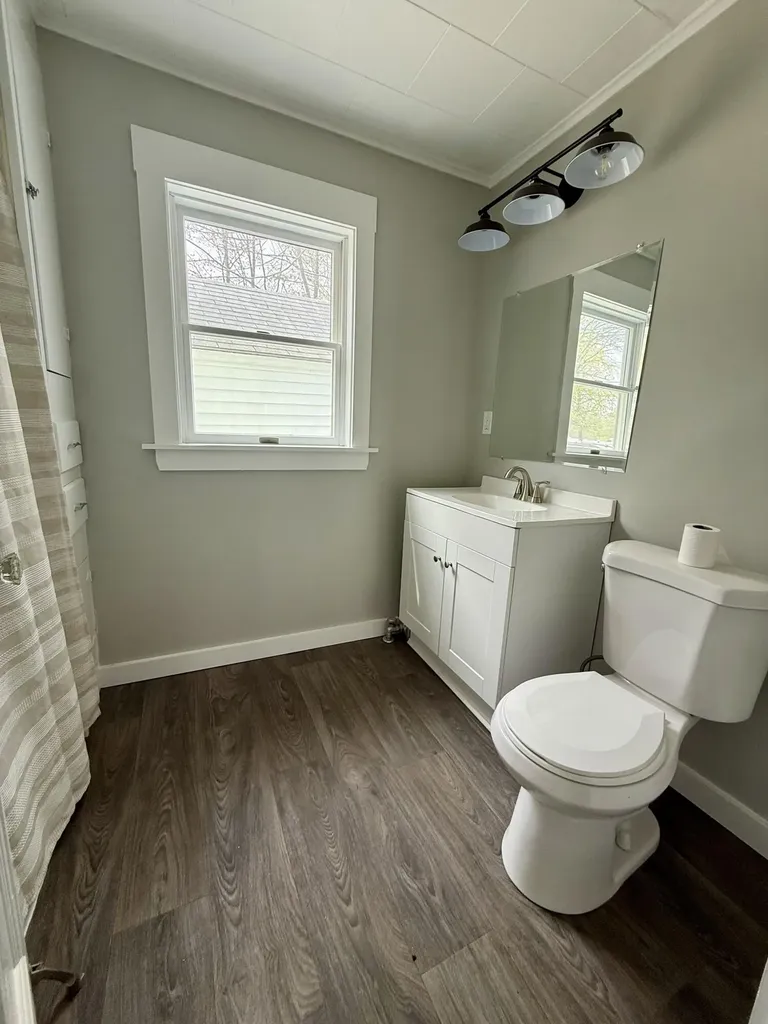 159 S Main Street Auburn ME 04210