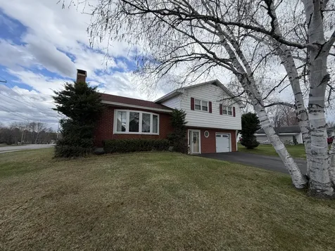 43 Elm Street East Millinocket ME 04430