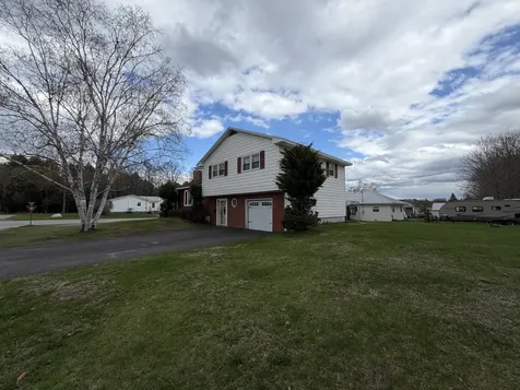 43 Elm Street East Millinocket ME 04430