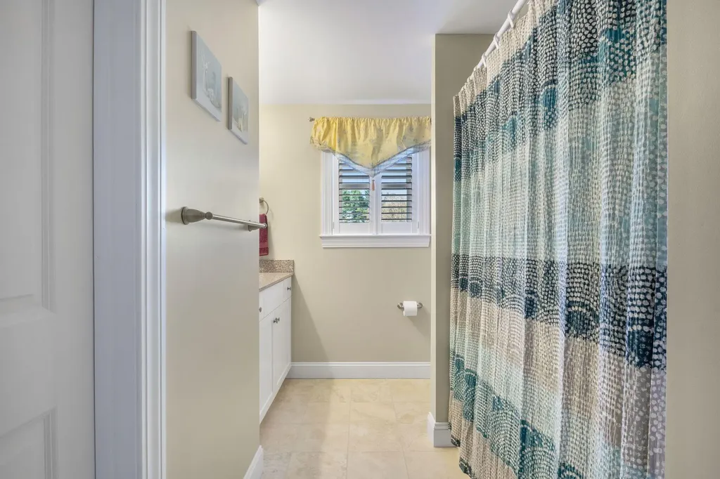 10 Lexington Drive Kennebunk ME 04043