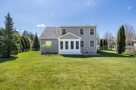 10 Lexington Drive Kennebunk ME 04043