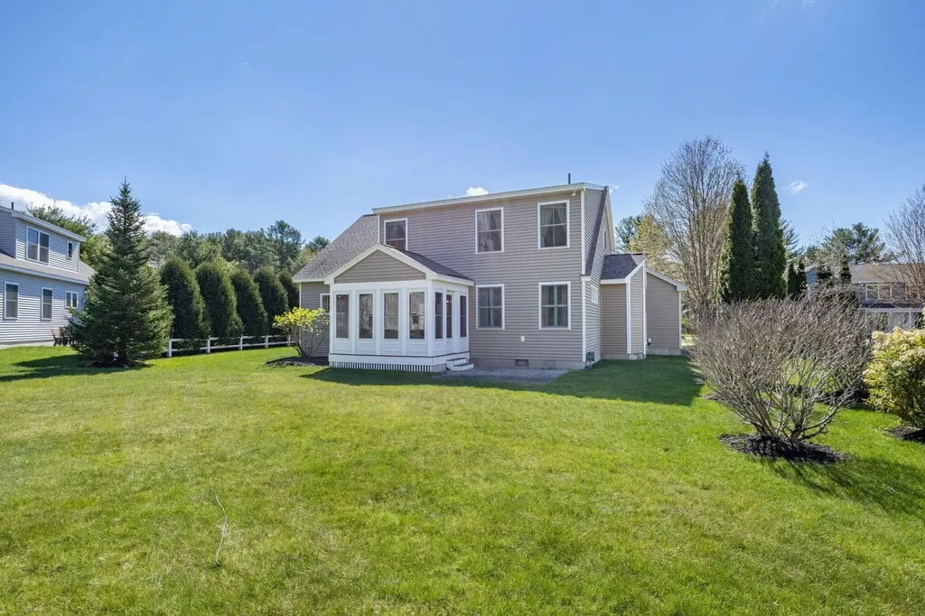 10 Lexington Drive Kennebunk ME 04043
