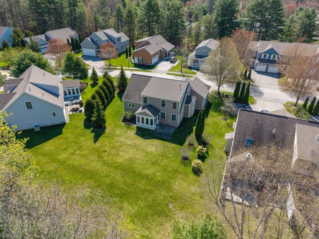 10 Lexington Drive Kennebunk ME 04043