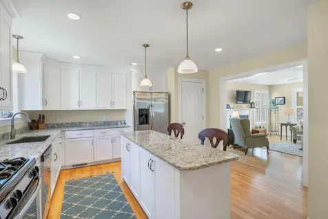10 Lexington Drive Kennebunk ME 04043