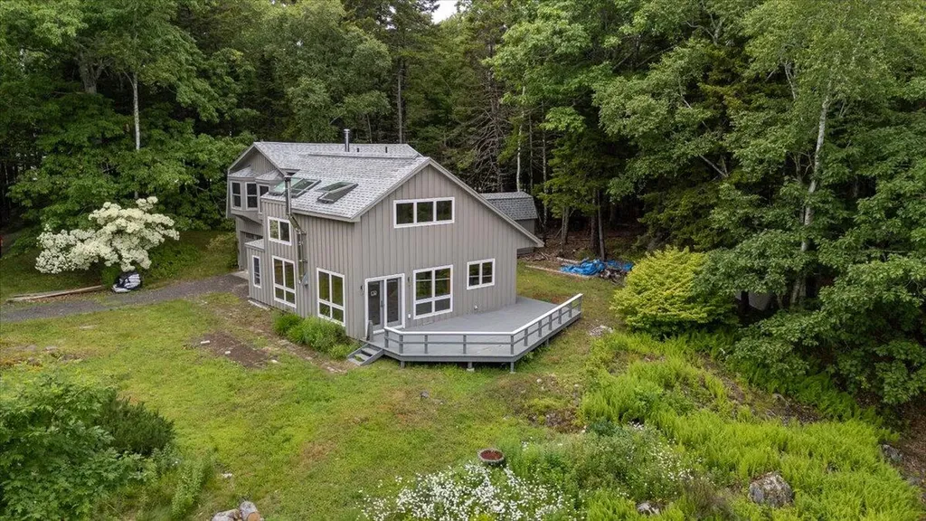 391 Main Road Islesboro ME 04848