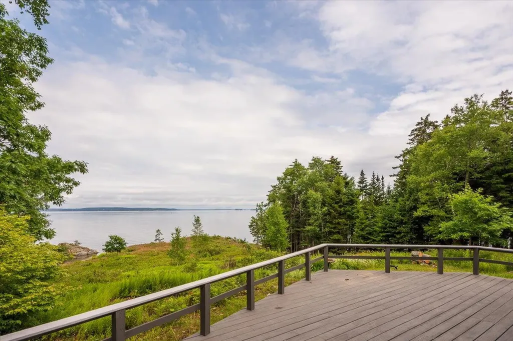 391 Main Road Islesboro ME 04848