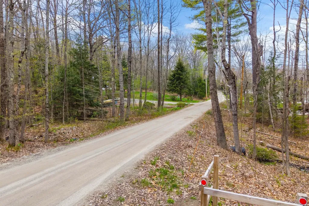 31 Axelrod Road Monmouth ME 04259