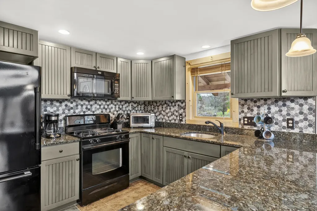 67 Otisfield Cove Road Otisfield ME 04270