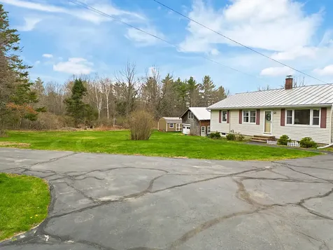 703 Hallowell Road Chelsea ME 04330