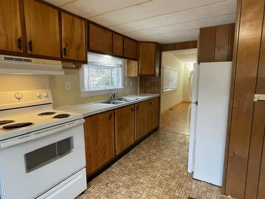 110 Mountain Street Camden ME 04843