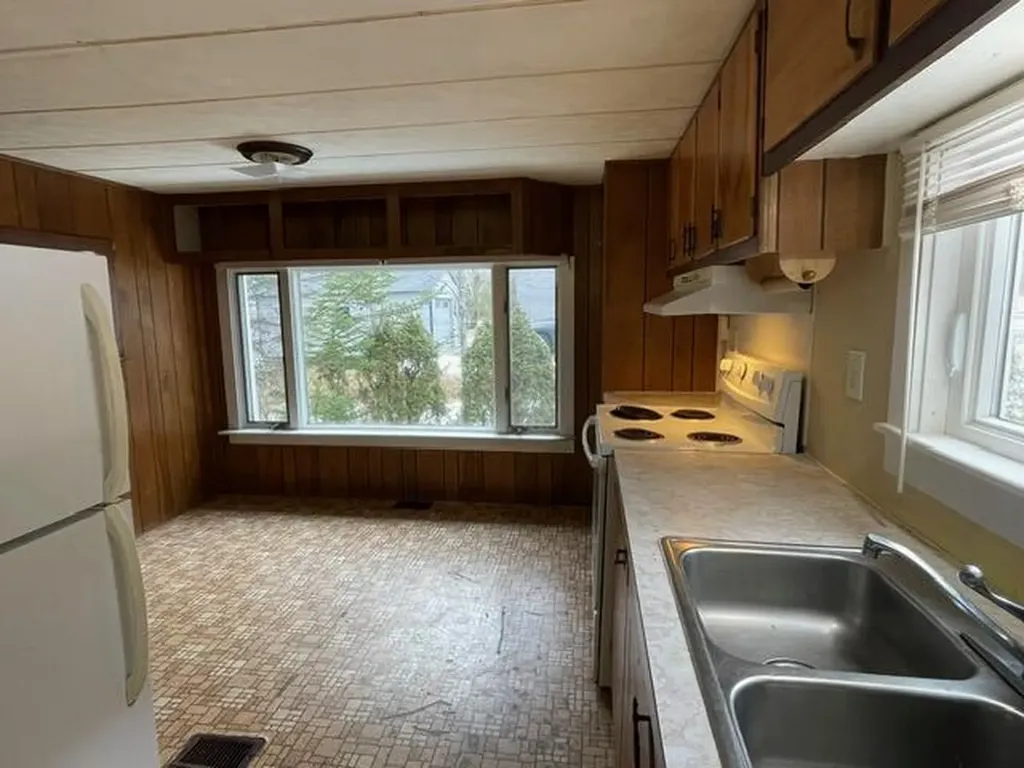110 Mountain Street Camden ME 04843