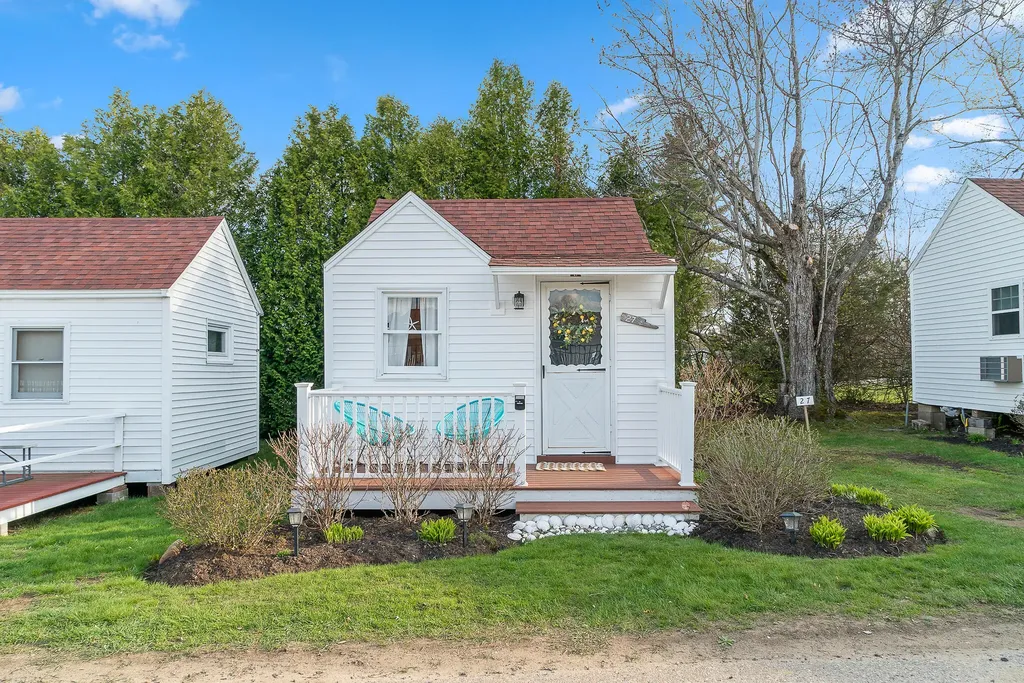 1139 Post Road Wells ME 04090
