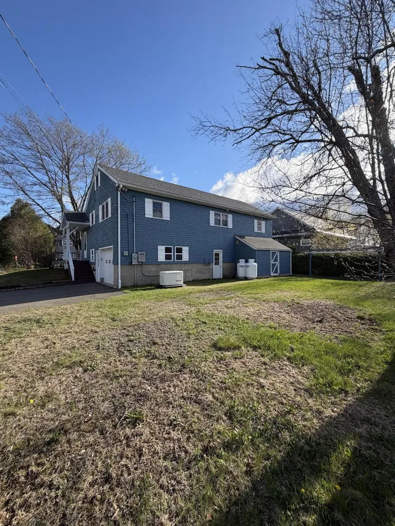5 Middle Millinocket ME 04462