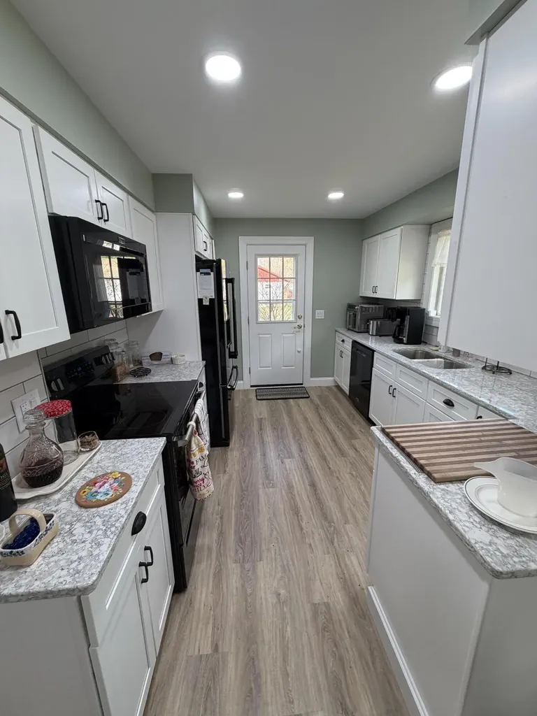 5 Middle Millinocket ME 04462