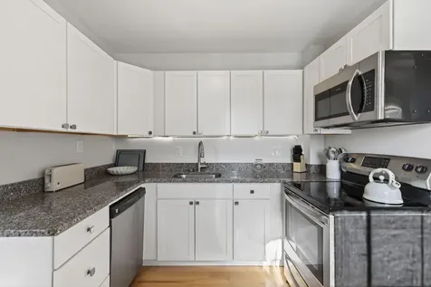138 Pine Street Portland ME 04102