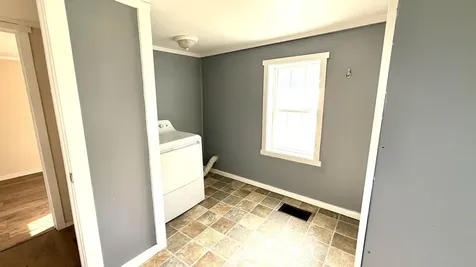 9 Lancaster Avenue Guilford ME 04443