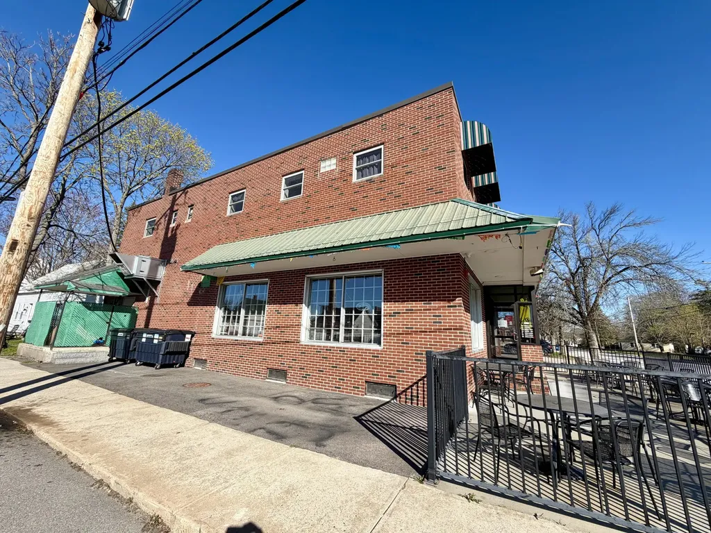 16 School Street Sanford ME 04073