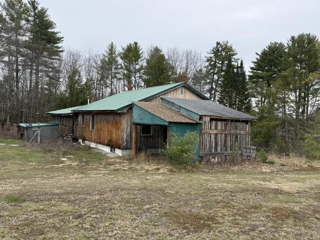 1422 Sokokis Trail Waterboro ME 04061