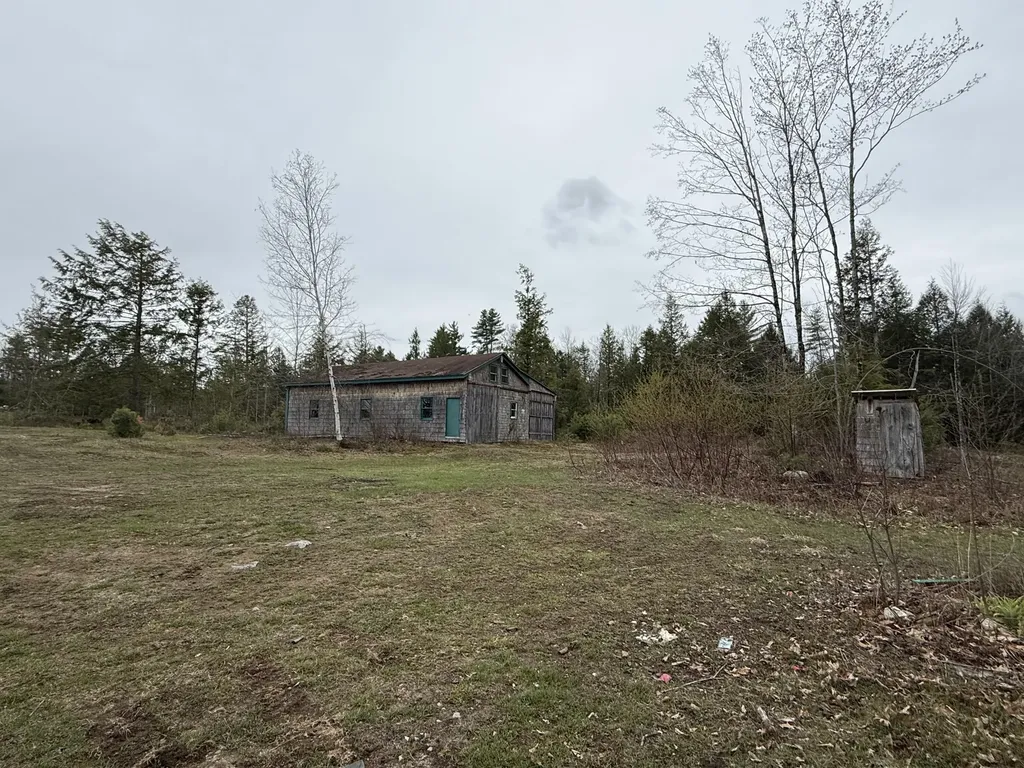 1422 Sokokis Trail Waterboro ME 04061