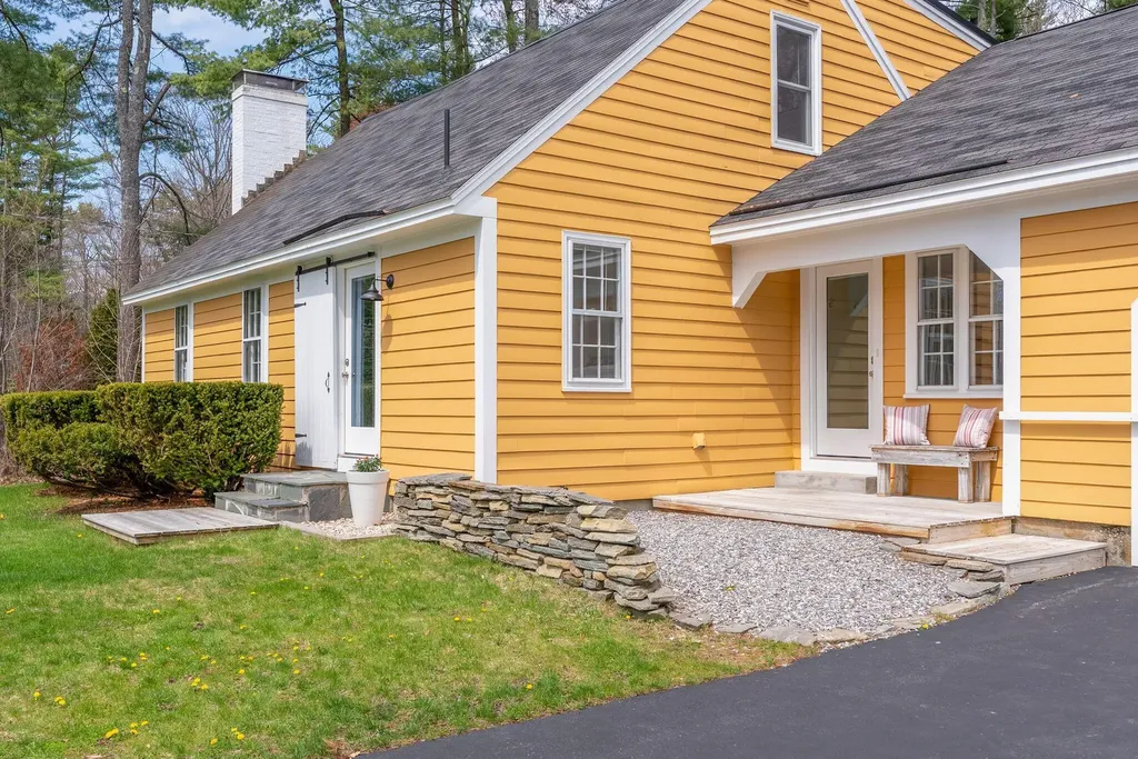 37 Meadowbrook Road Brunswick ME 04011