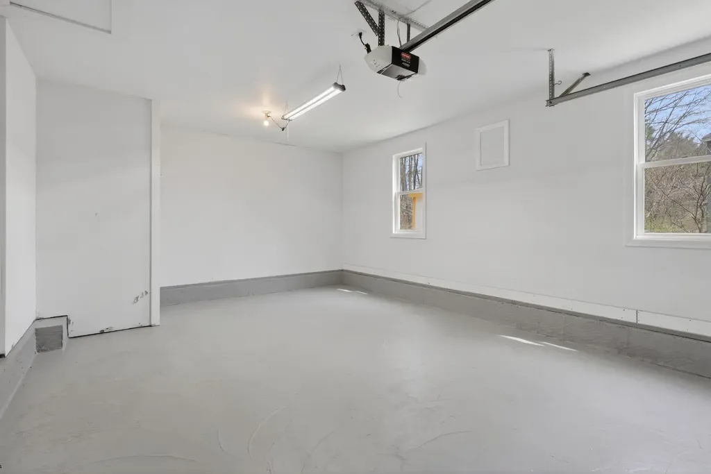 37 Meadowbrook Road Brunswick ME 04011