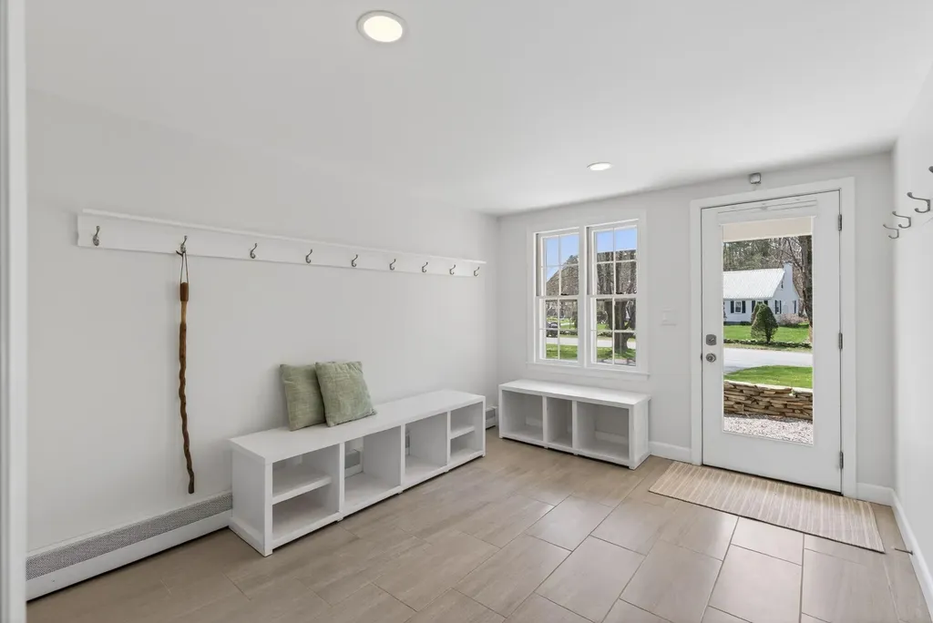 37 Meadowbrook Road Brunswick ME 04011