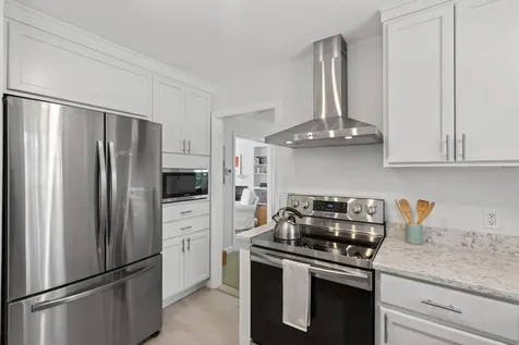 37 Meadowbrook Road Brunswick ME 04011