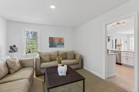 37 Meadowbrook Road Brunswick ME 04011