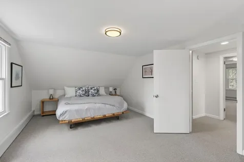 37 Meadowbrook Road Brunswick ME 04011