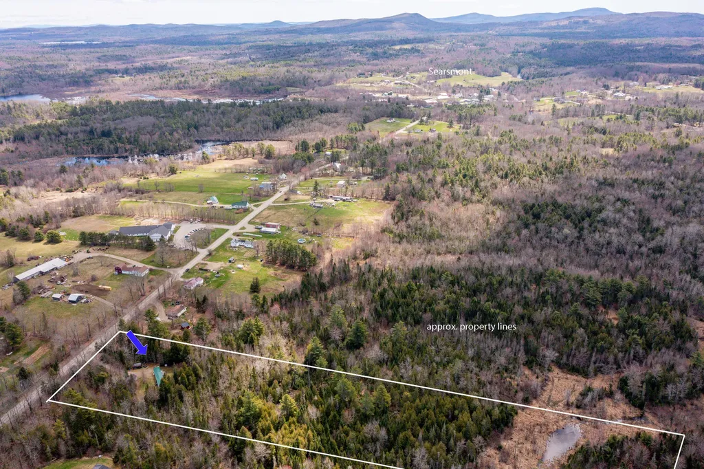 198 New England Road Searsmont ME 04973