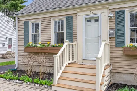 25 Hall Street Portland ME 04103