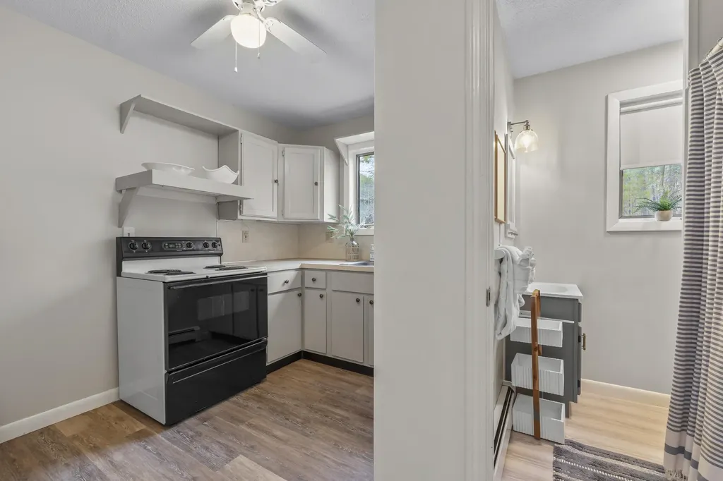 176 Shore Road York ME 03902