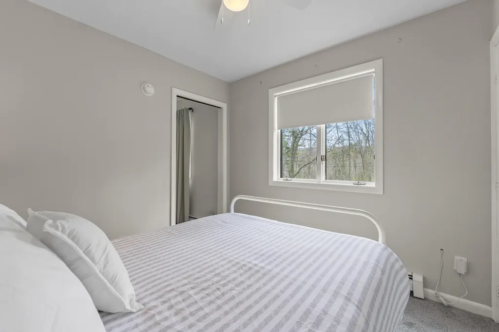176 Shore Road York ME 03902