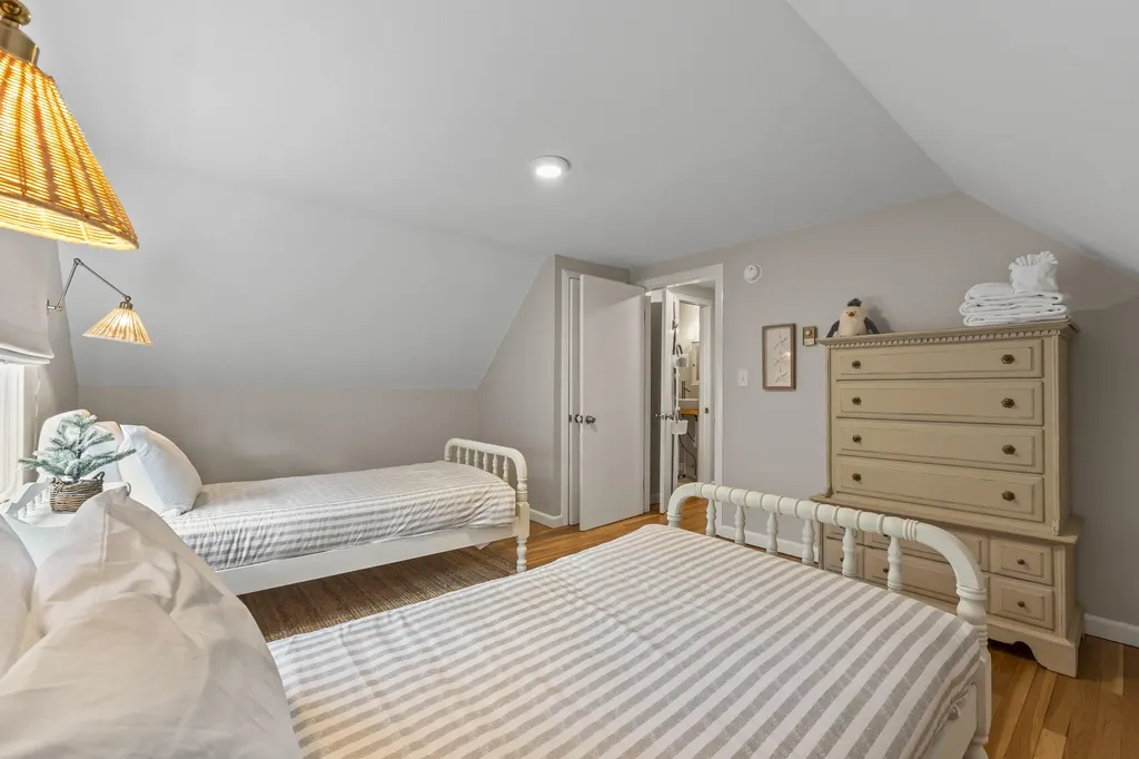 176 Shore Road York ME 03902
