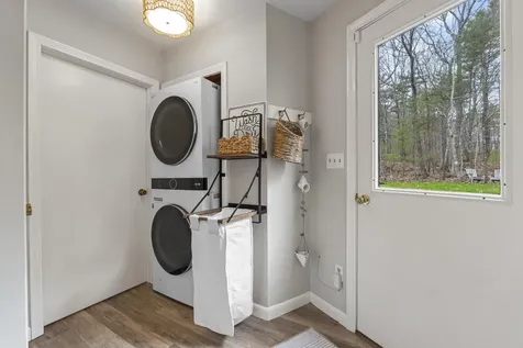 176 Shore Road York ME 03902
