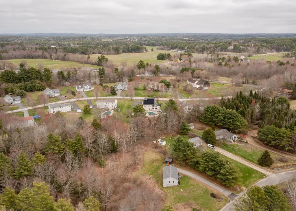 17 Christopher Road Gorham ME 04038