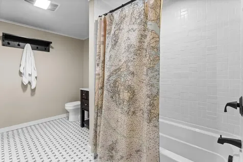 868 Atlantic Highway Route 1 Northport ME 04849