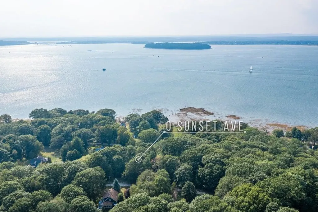 184 Sunset Avenue Portland ME 04109