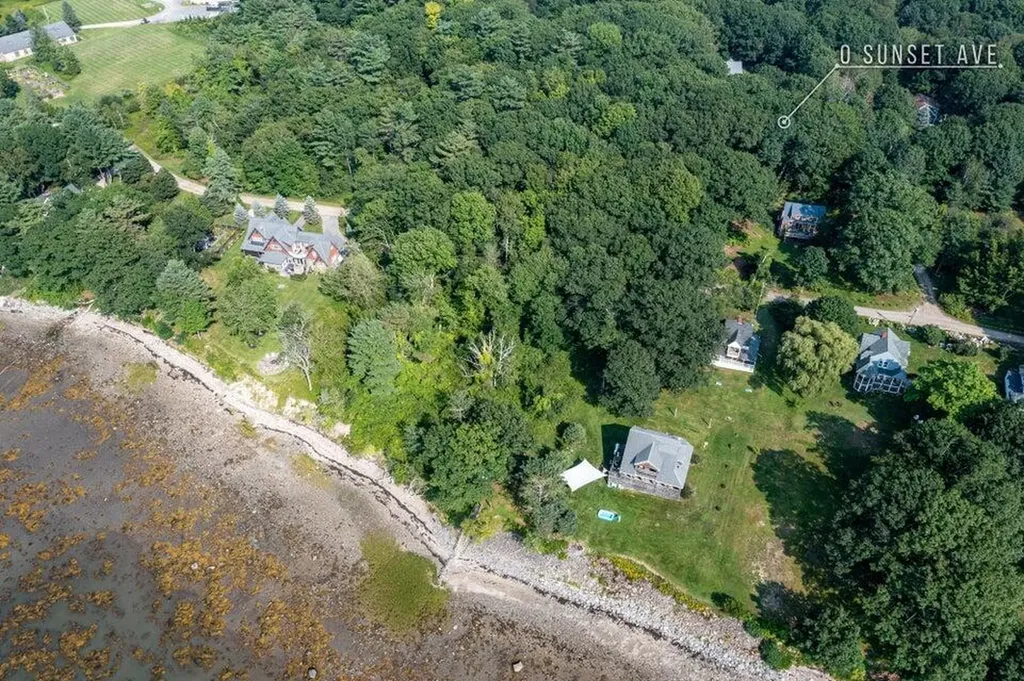 184 Sunset Avenue Portland ME 04109