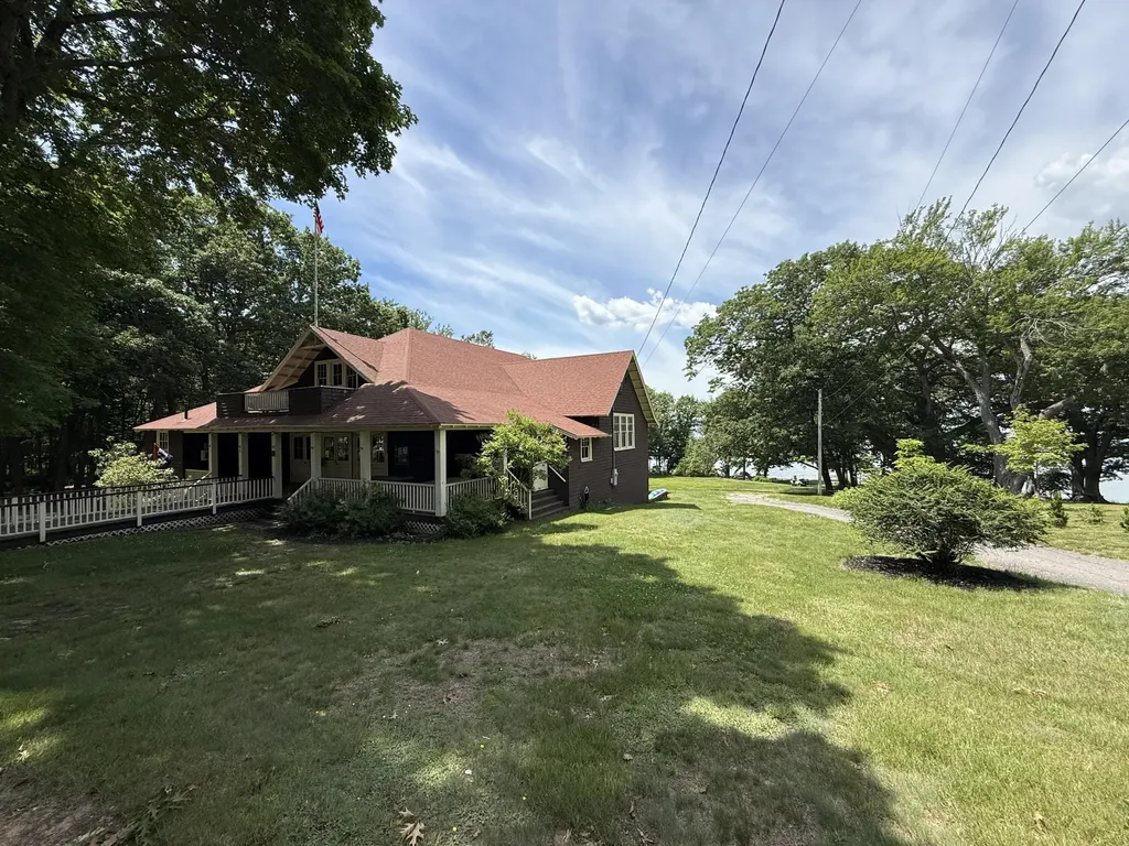 184 Sunset Avenue Portland ME 04109