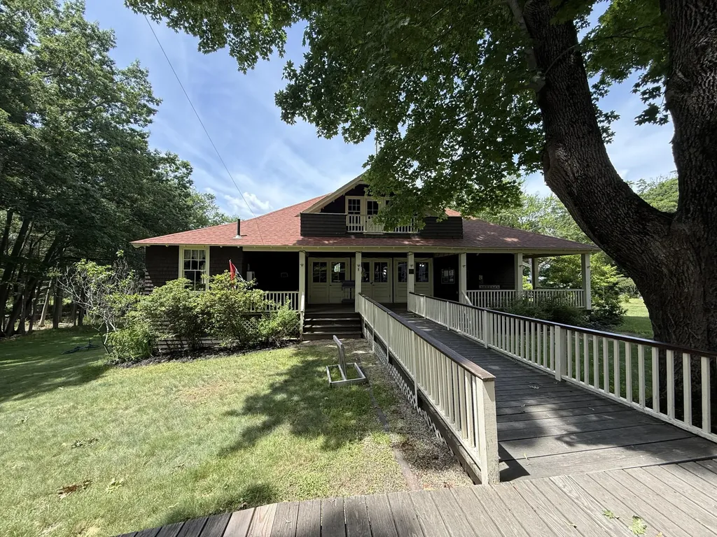 184 Sunset Avenue Portland ME 04109